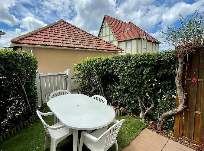 Les Marines 1 9217 * Dives-sur-Mer