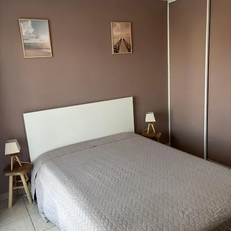 Les Marines 1 9217 Apartman *